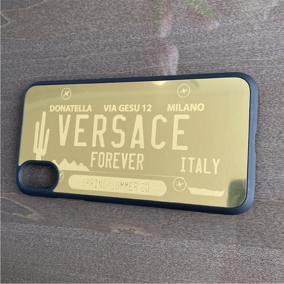 100% Authentic VERSACE Phone Case iPhone X/XS - Picture 2 of 5